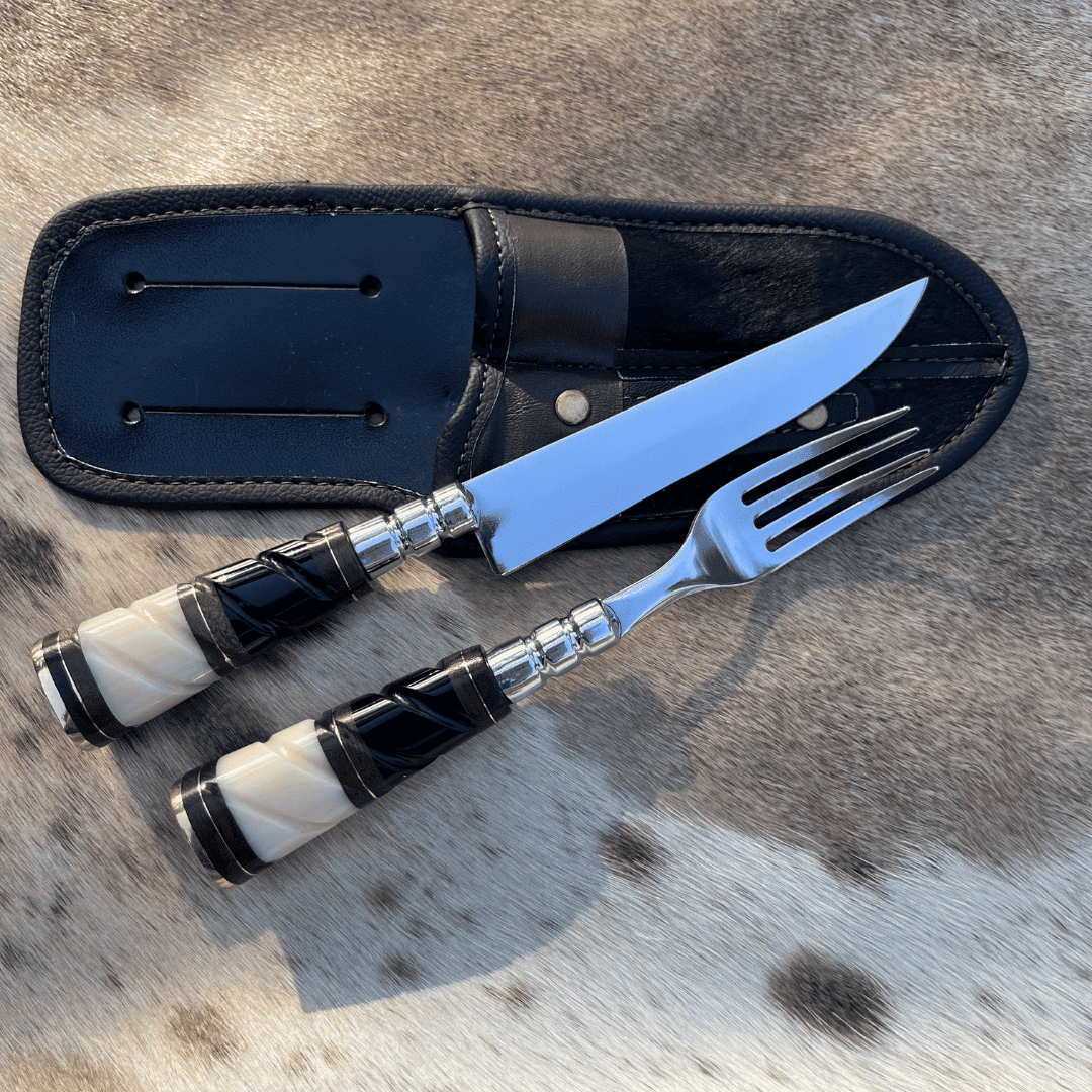 Kit Faca e Garfo Campeiro Branco e Preto + Bainha