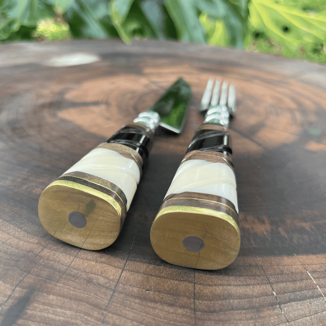 Kit Faca e Garfo Campeiro Branco e Preto + Bainha